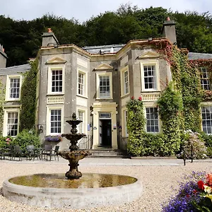 New House Country 4*, Cardiff United Kingdom