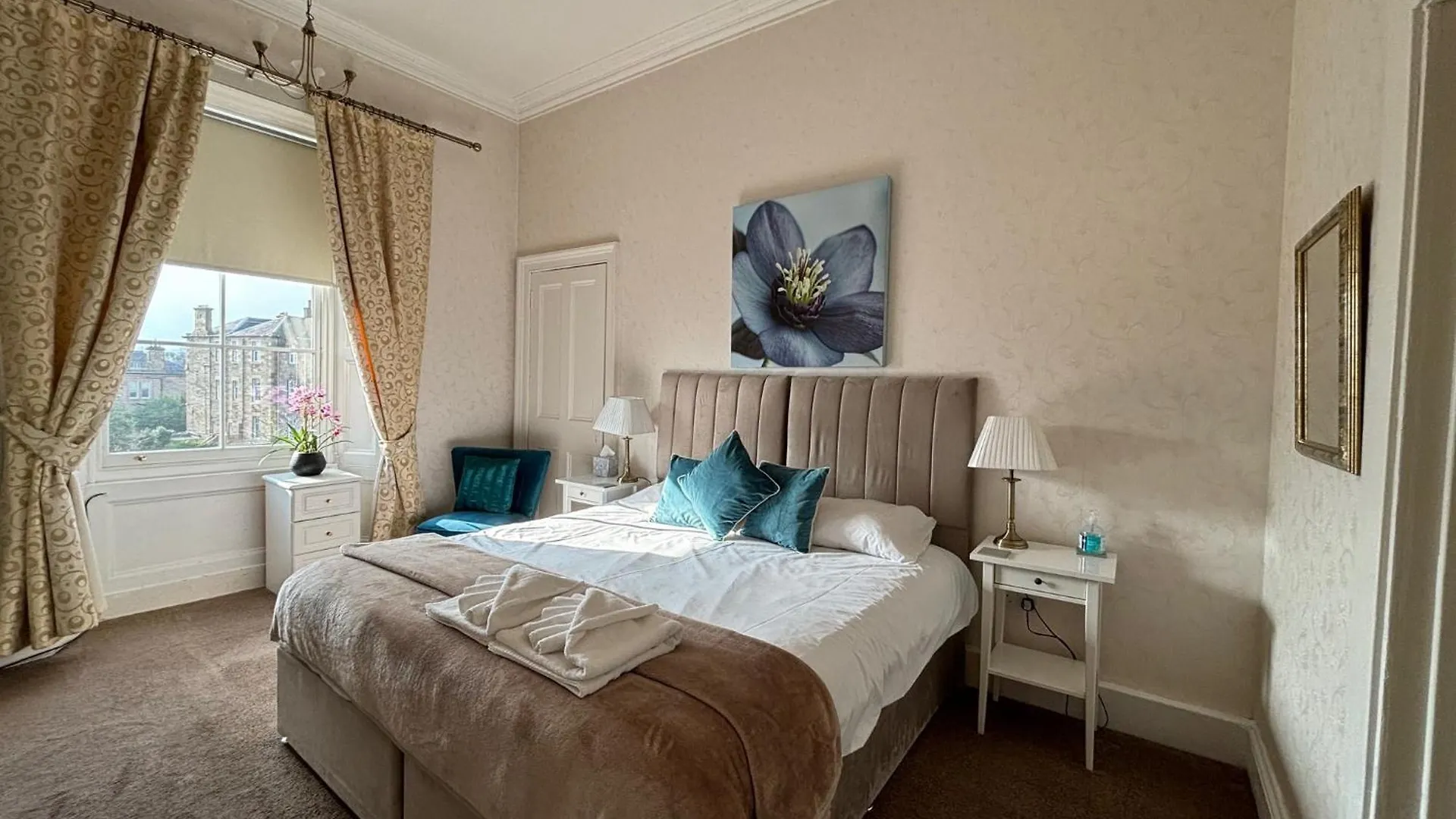 Sonas Guesthouse EDI 3*,