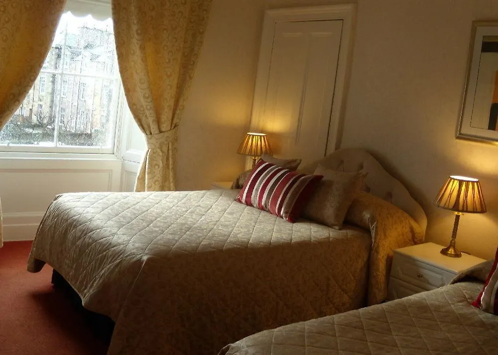 Sonas Guesthouse EDI